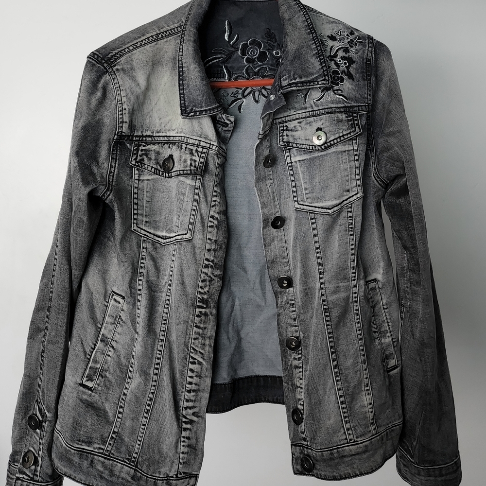 Crazy line, size 12 women's denim jacket floral design